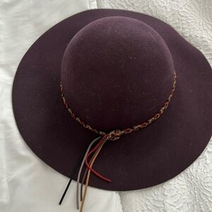 Hat wool